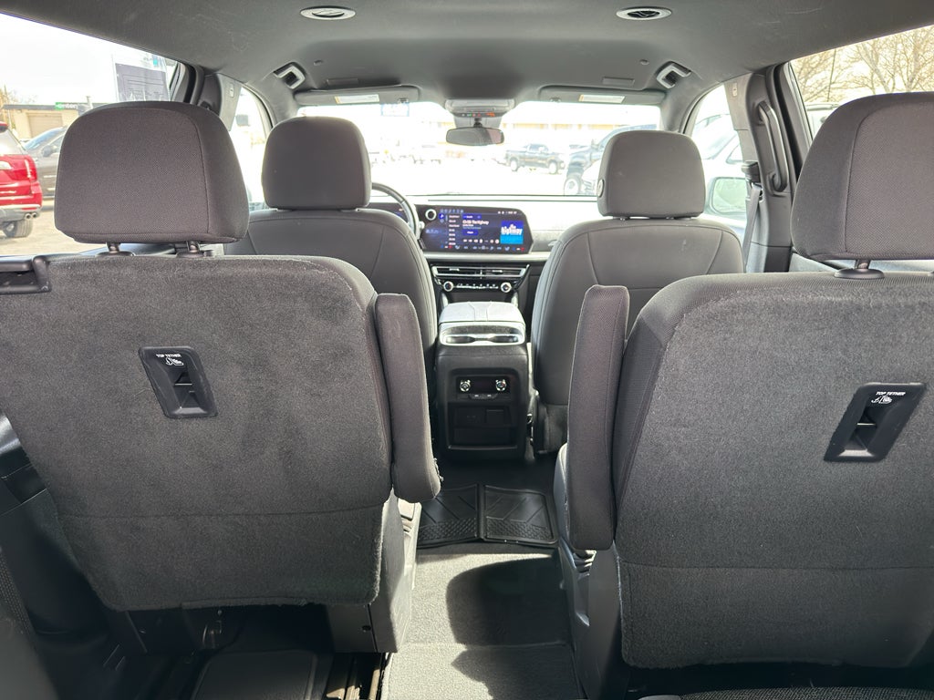 2024 Chevrolet Traverse AWD LT