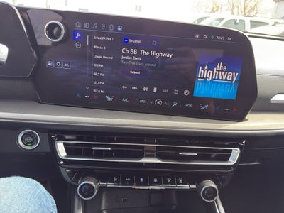 2024 Chevrolet Traverse AWD LT