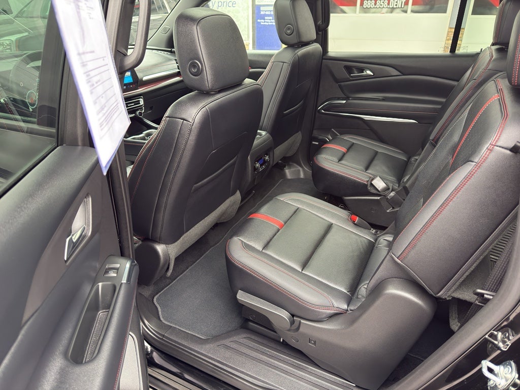 2025 Chevrolet Traverse RS