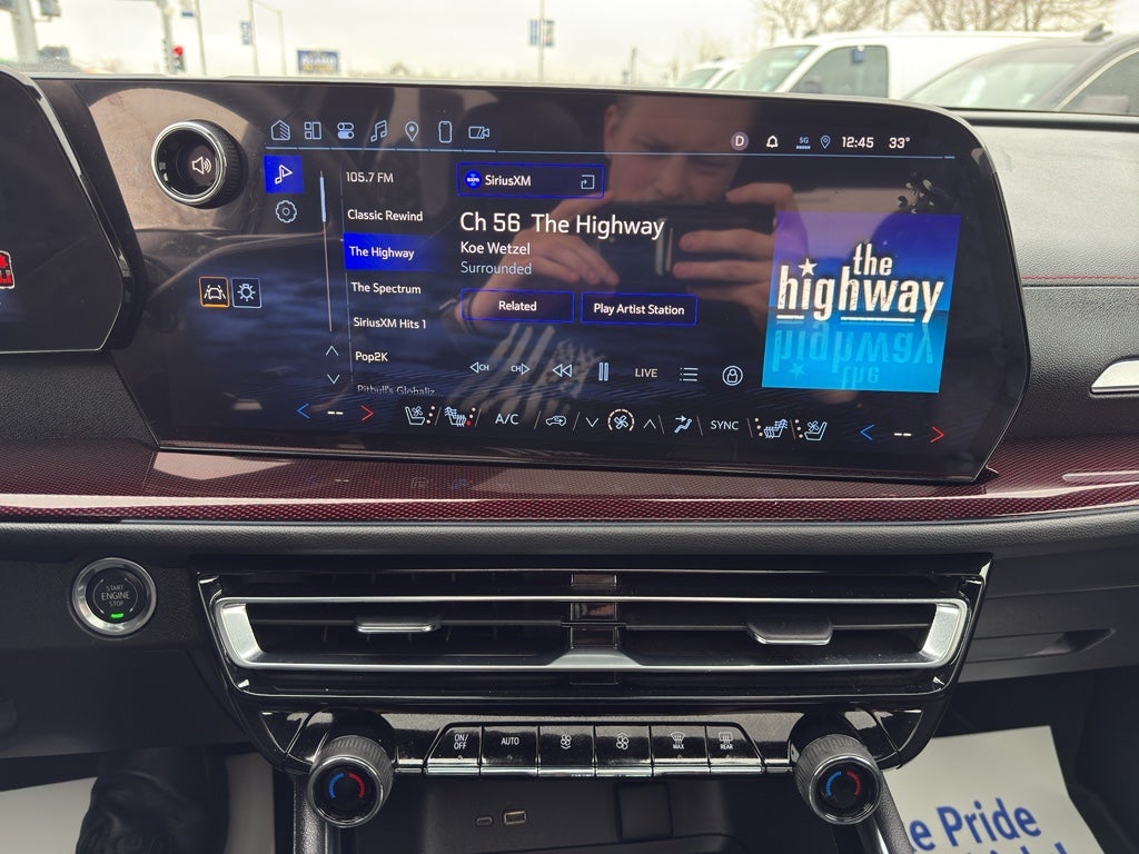 2025 Chevrolet Traverse RS