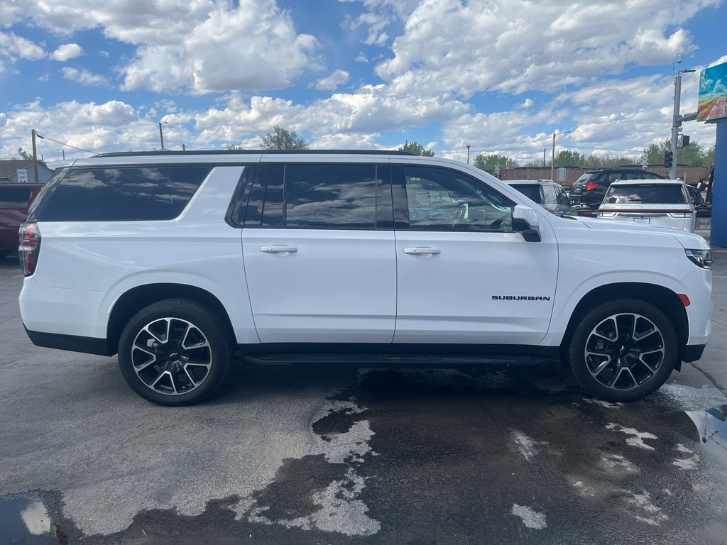 2024 Chevrolet Suburban RST