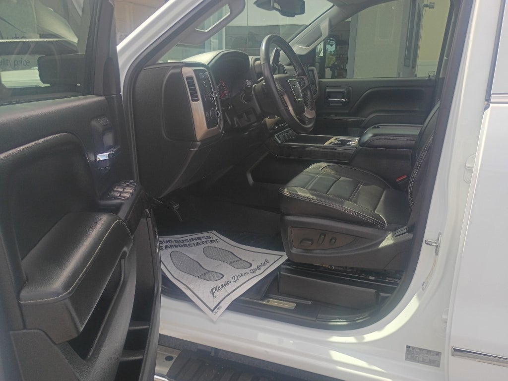 2015 GMC Sierra Denali