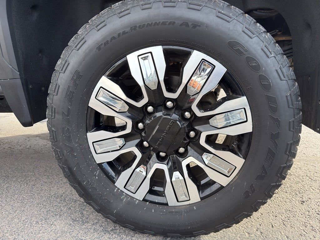 2024 GMC Sierra Denali