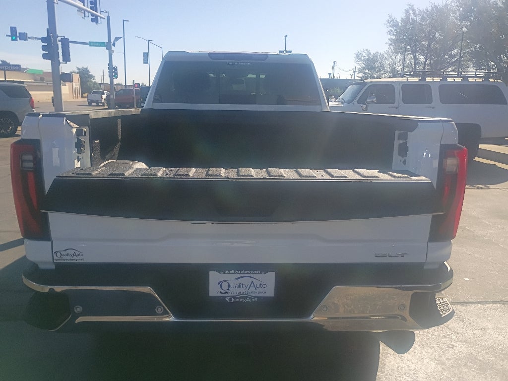 2025 GMC Sierra SLT