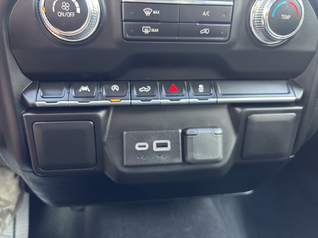 2024 GMC Sierra Pro