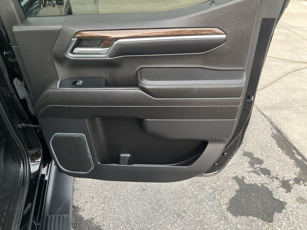 2023 GMC Sierra Elevation