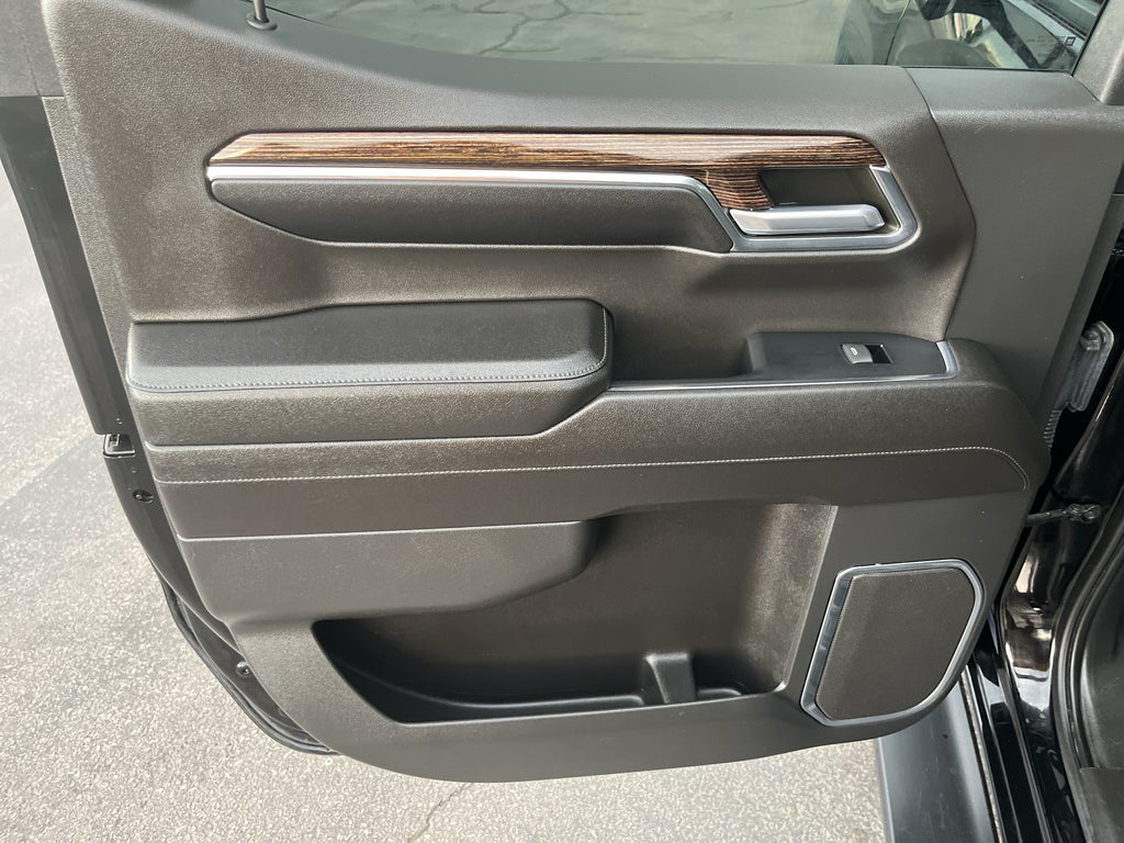 2023 GMC Sierra Elevation