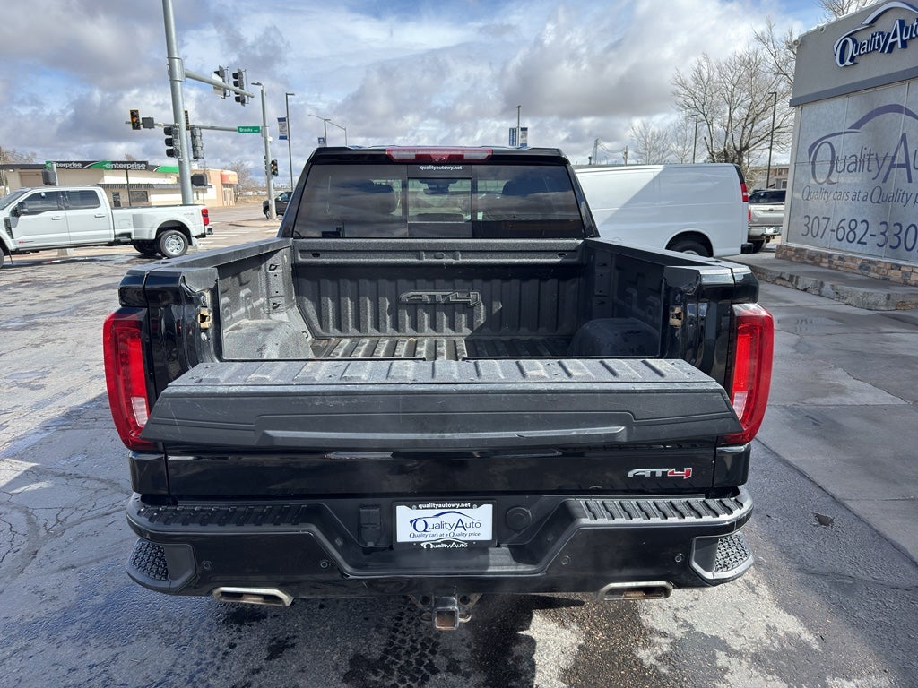 2023 GMC Sierra AT4