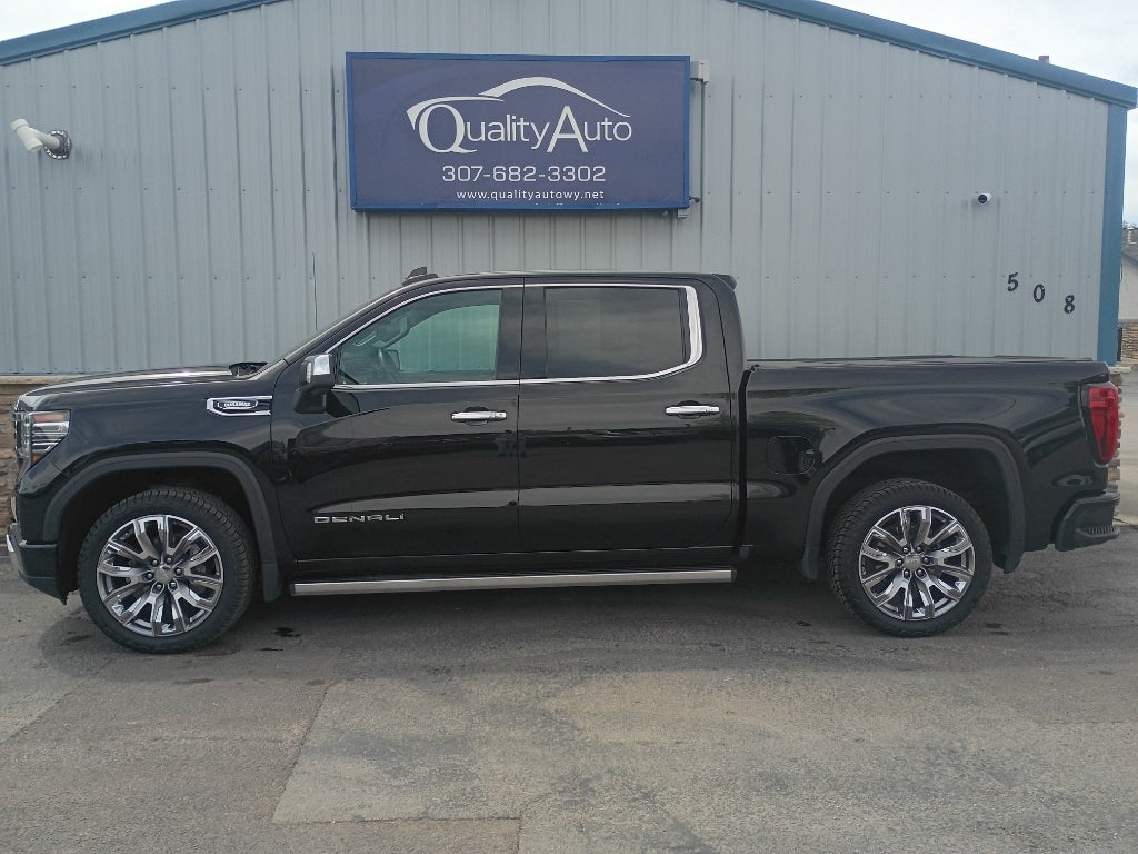 2024 GMC Sierra Denali 4WD Crew Cab Short Box's photo