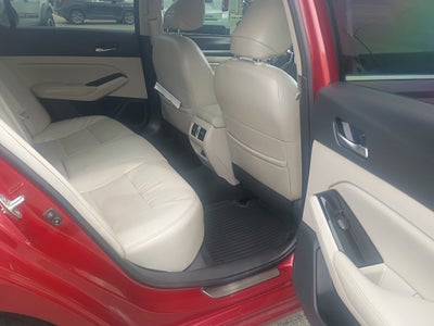 2022 Nissan Altima 2.5 Platinum