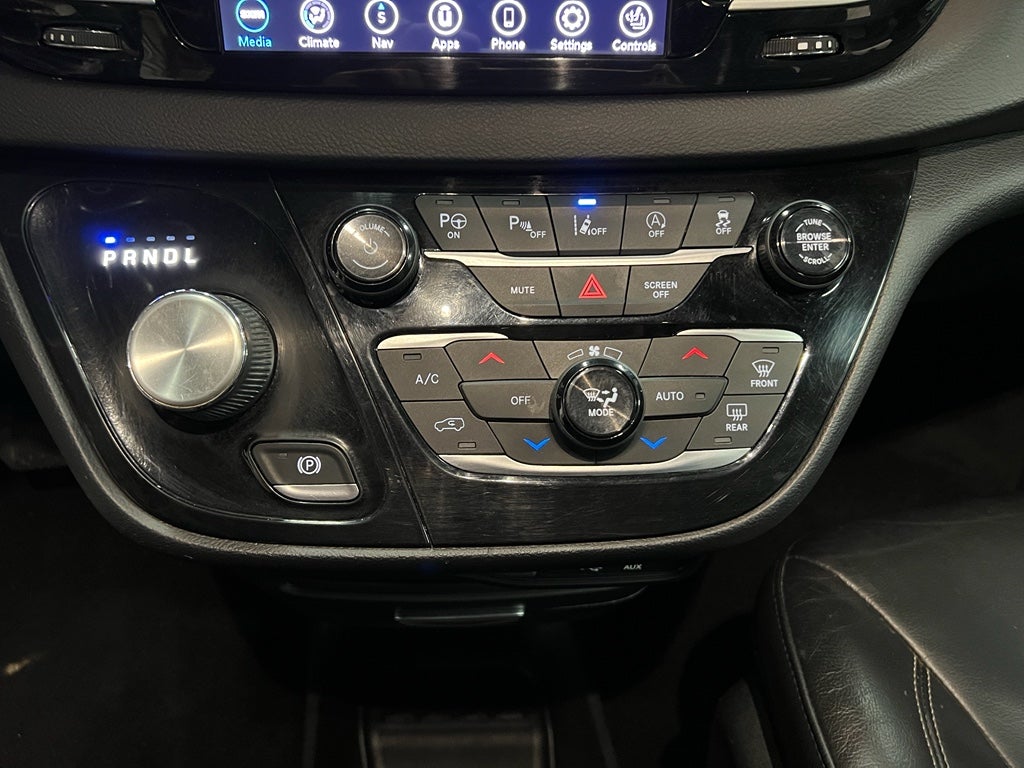 2020 Chrysler Pacifica Touring L