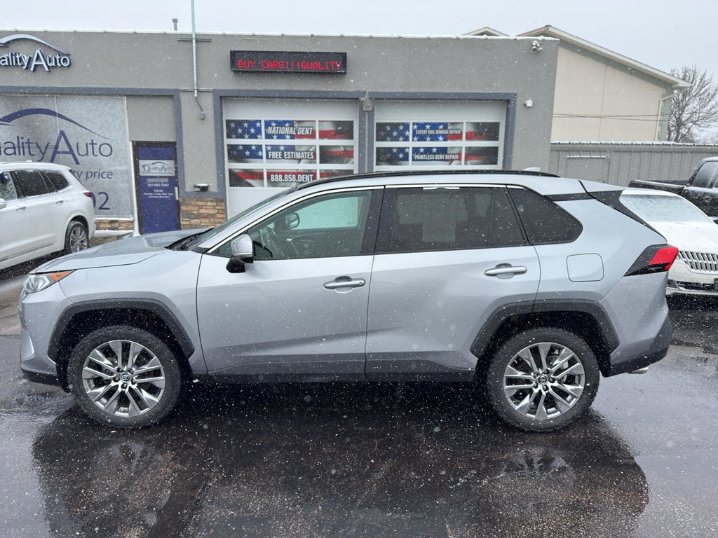 2019 Toyota RAV4 XLE Premium