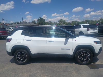 2025 Jeep Compass Trailhawk