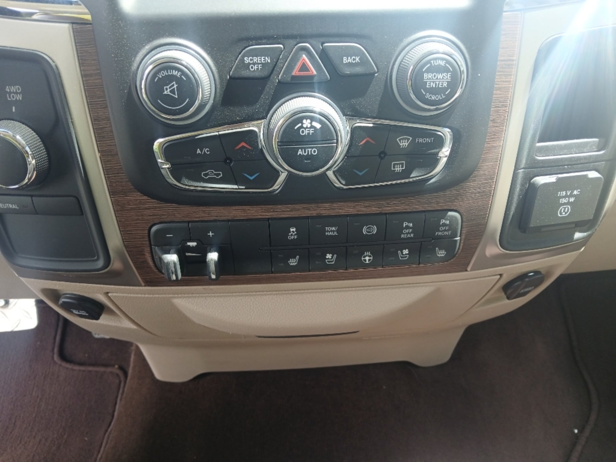 2016 RAM 2500 Laramie