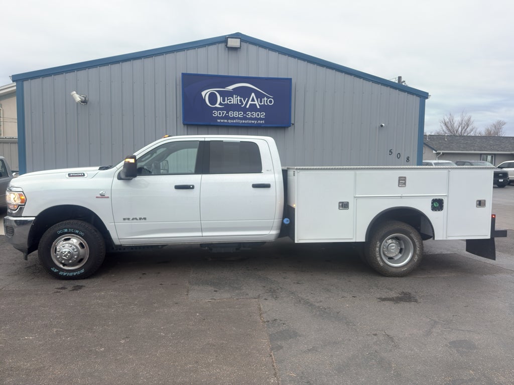 2024 RAM 3500 Chassis SLT
