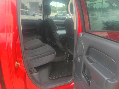 2004 Dodge Ram Pickup SLT