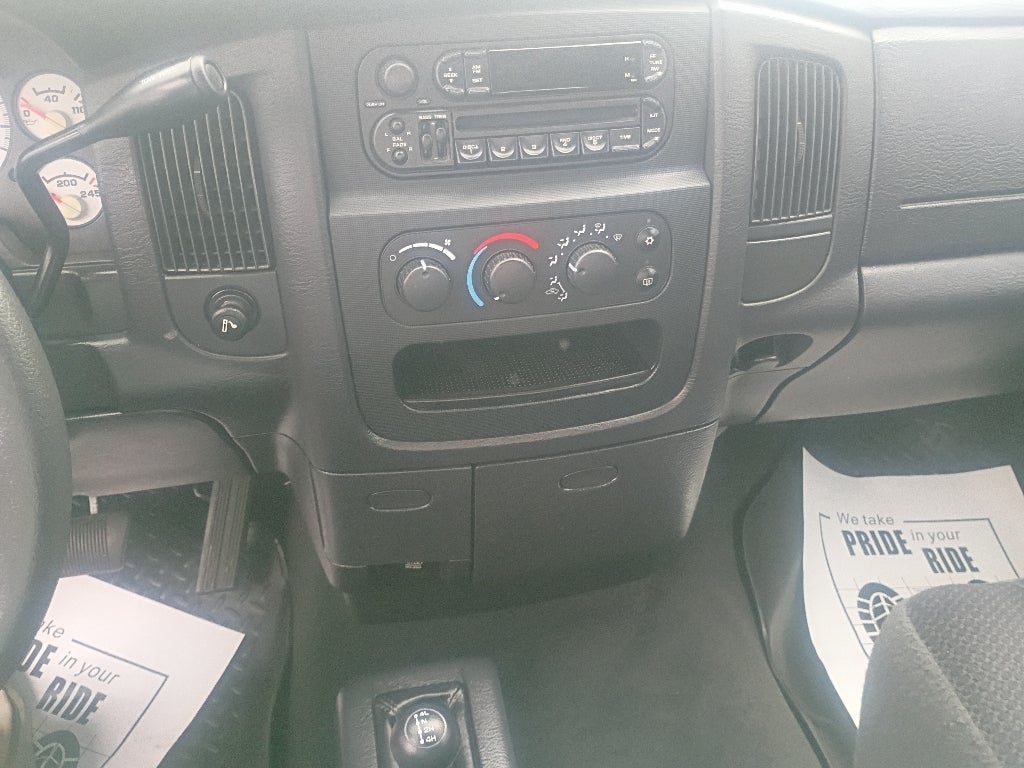2004 Dodge Ram Pickup SLT