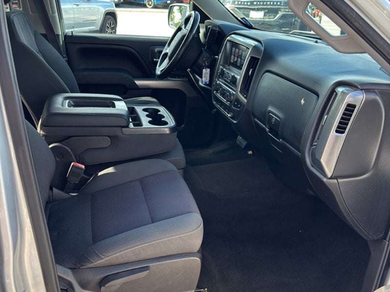 2017 Chevrolet Silverado LT