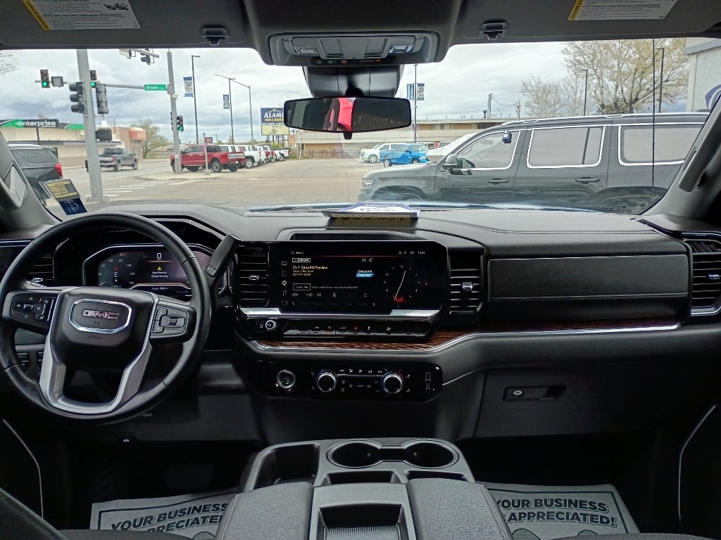 2024 GMC Sierra Elevation