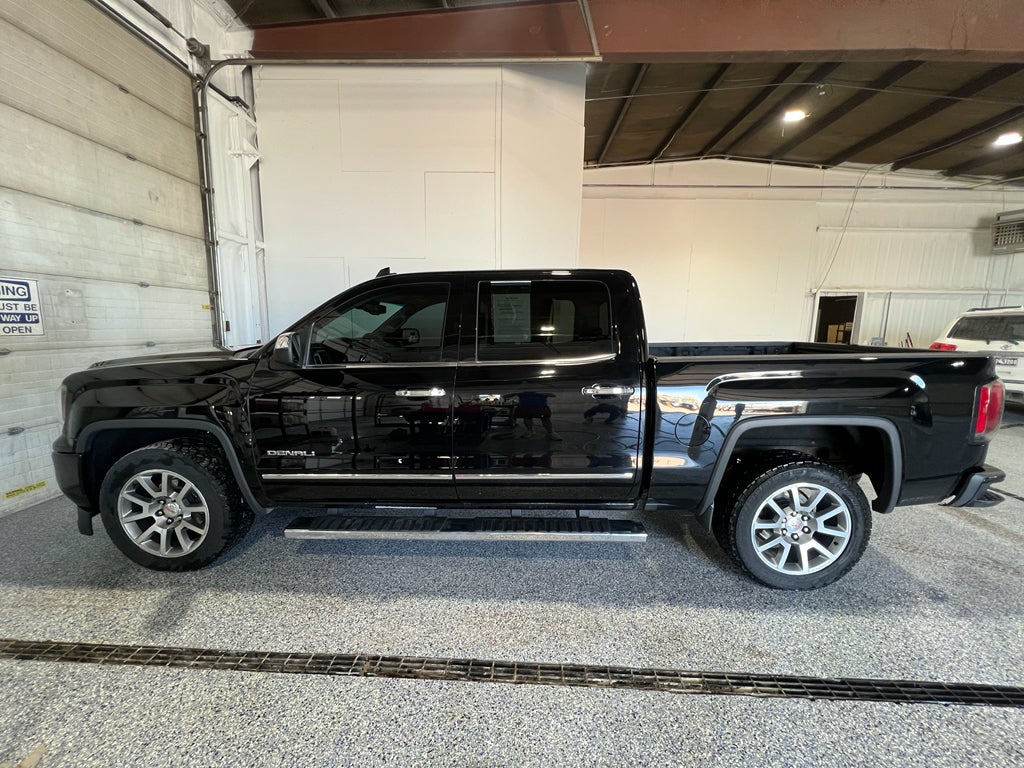 2017 GMC Sierra Denali
