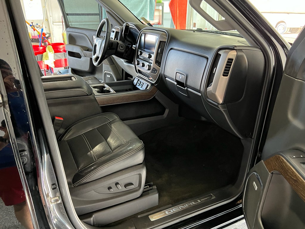 2017 GMC Sierra Denali