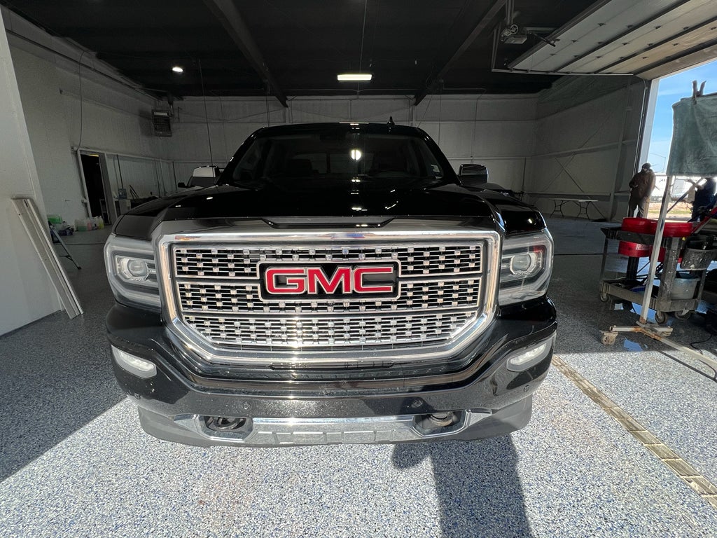 2017 GMC Sierra Denali
