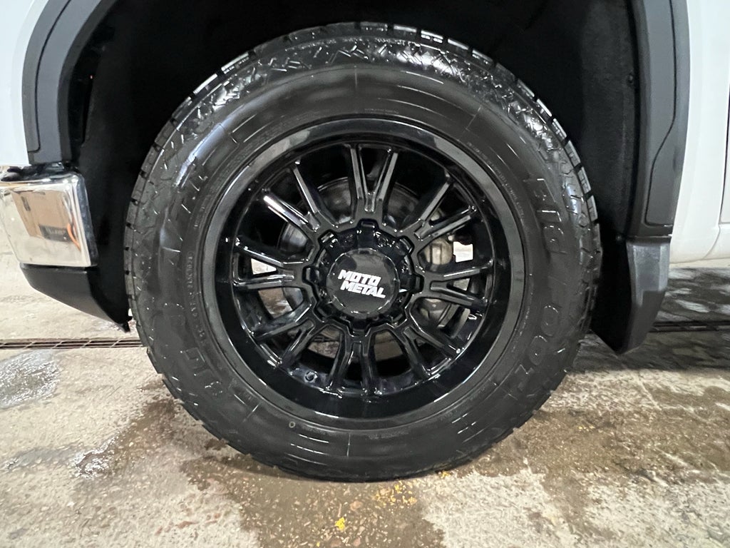 2022 GMC Sierra Pro
