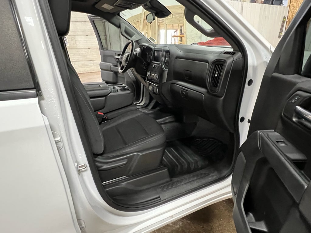 2022 GMC Sierra Pro