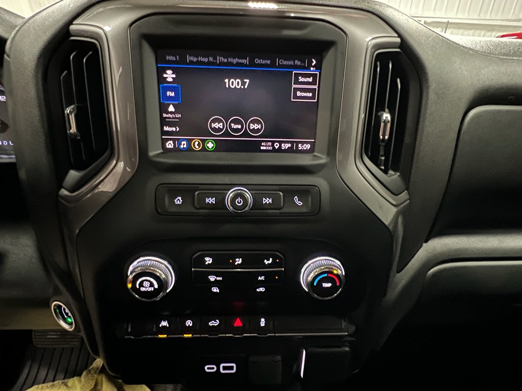 2022 GMC Sierra Pro