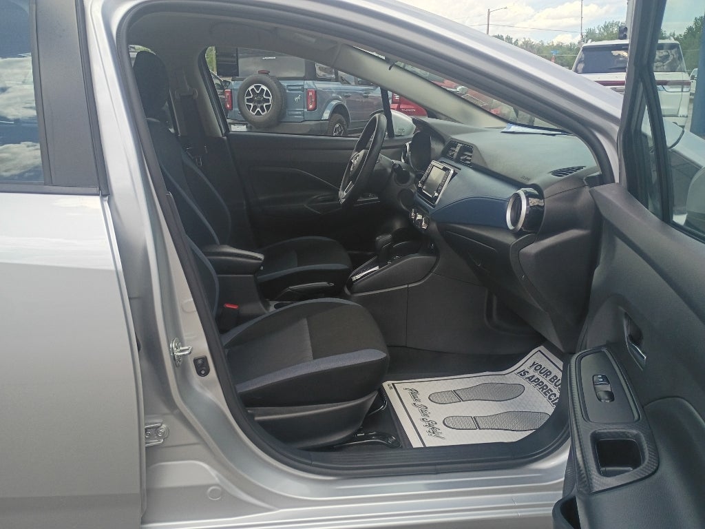 2025 Nissan Versa SV