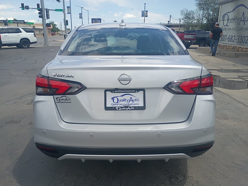 2025 Nissan Versa SV
