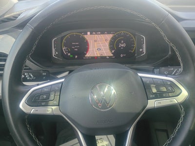 2024 Volkswagen Taos SEL