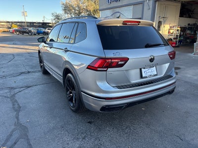 2024 Volkswagen Tiguan SE R-Line Black