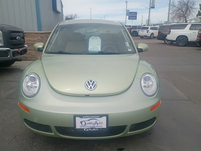 2009 Volkswagen New Beetle S