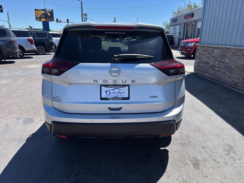 2025 Nissan Rogue SV