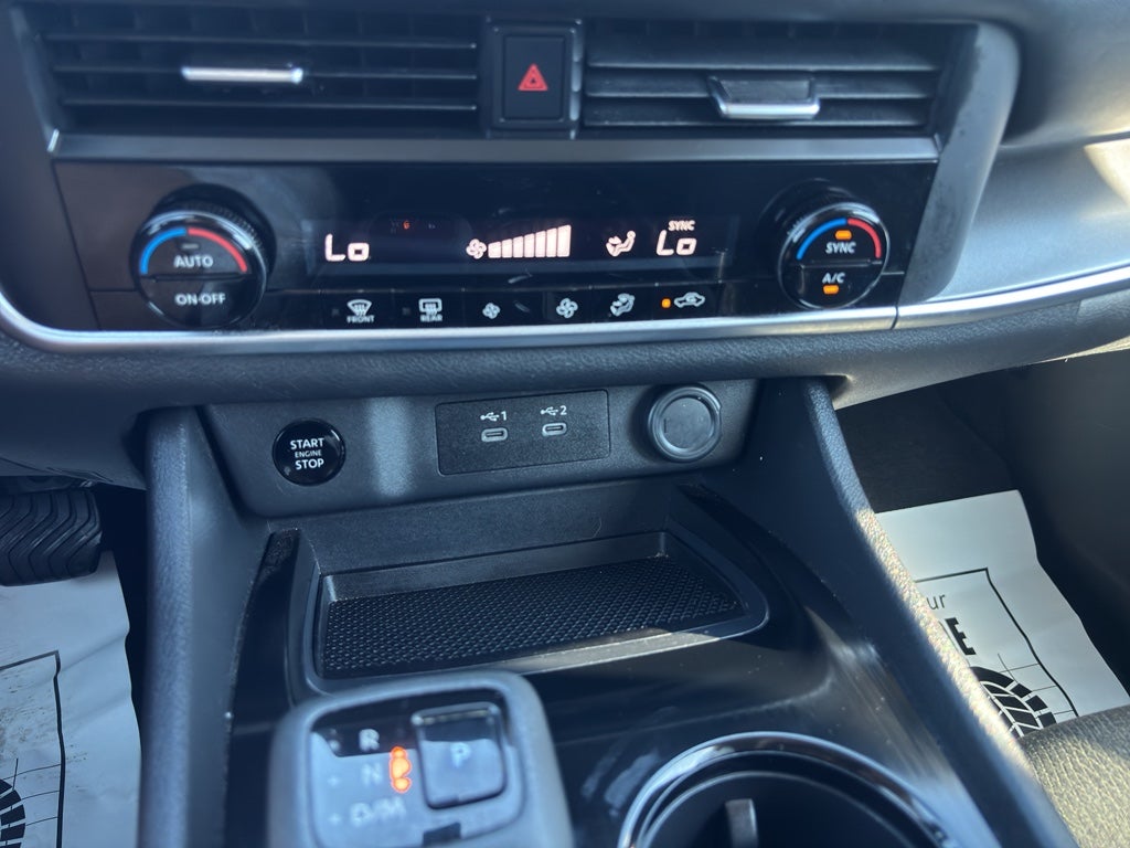 2025 Nissan Rogue SV