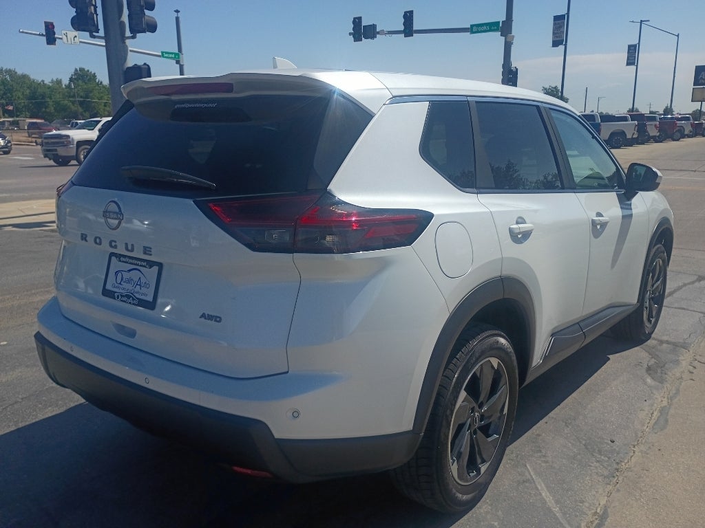 2025 Nissan Rogue SV