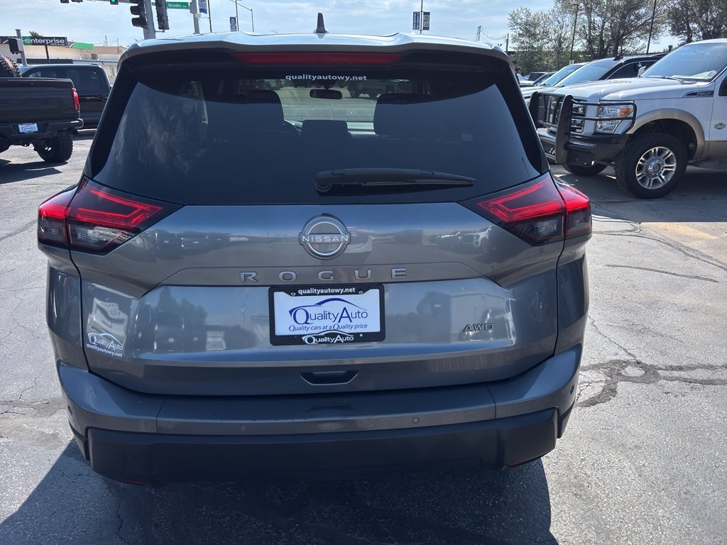 2025 Nissan Rogue SV