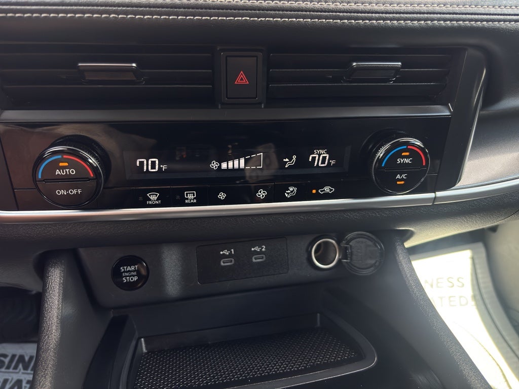 2025 Nissan Rogue SV