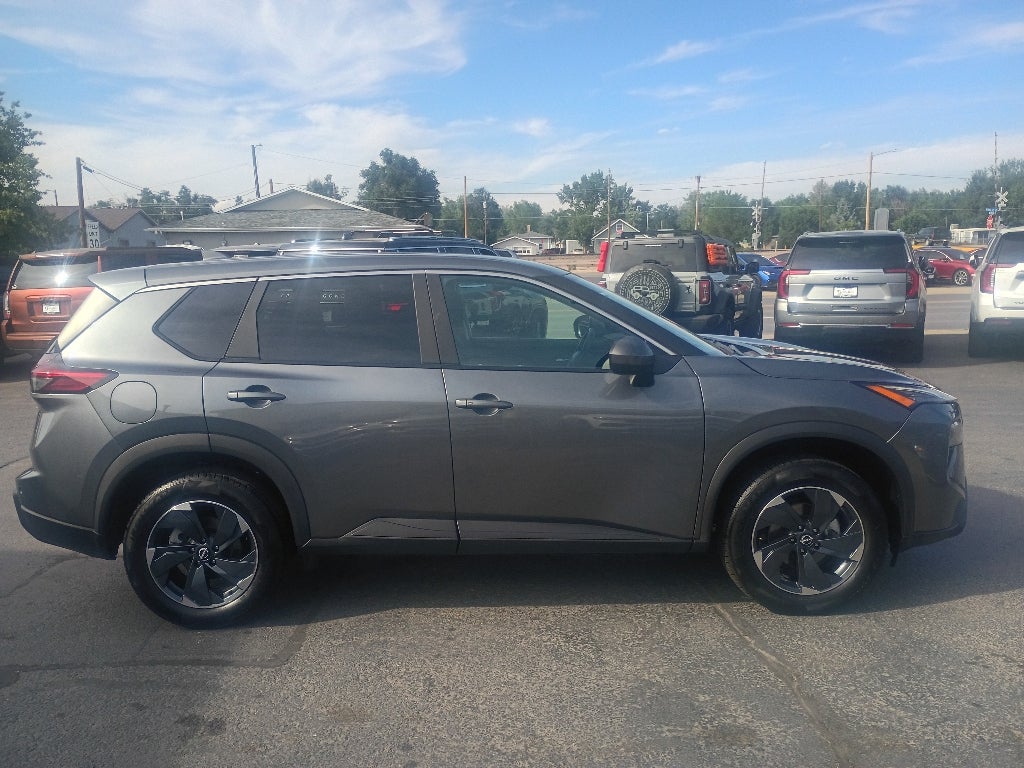 2025 Nissan Rogue SV