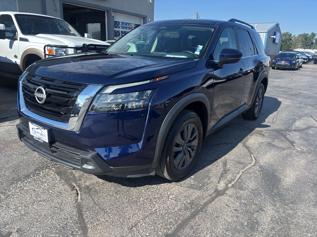 2024 Nissan Pathfinder SV
