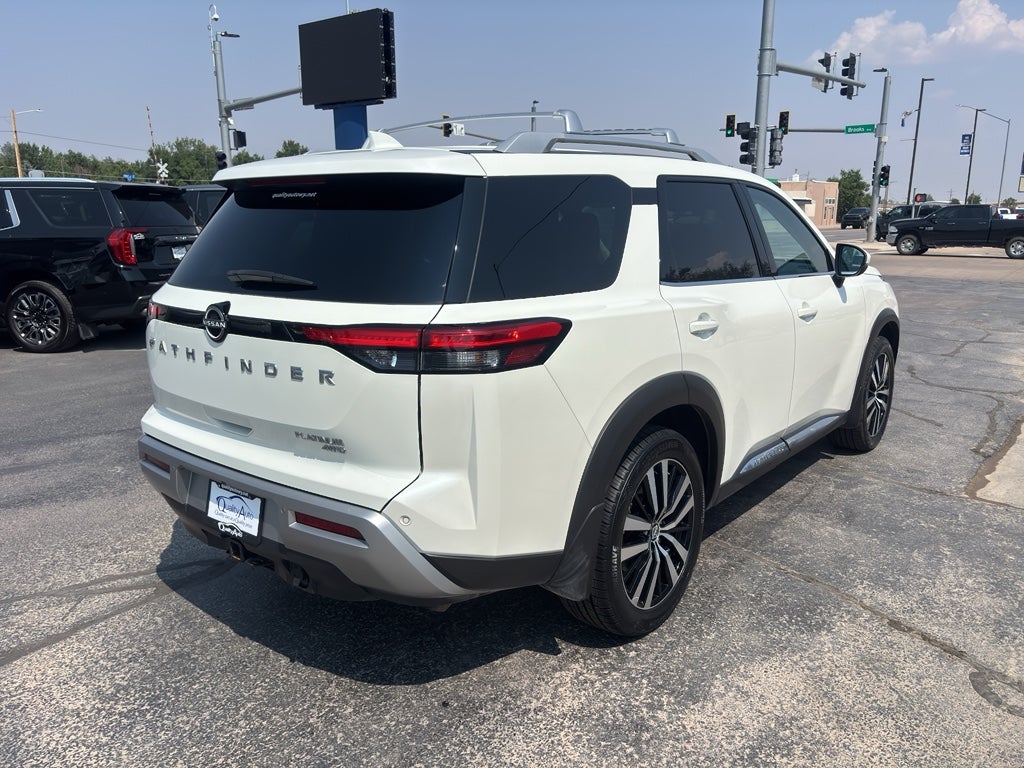 2023 Nissan Pathfinder Platinum