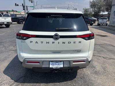 2023 Nissan Pathfinder Platinum