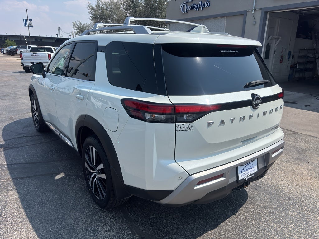 2023 Nissan Pathfinder Platinum
