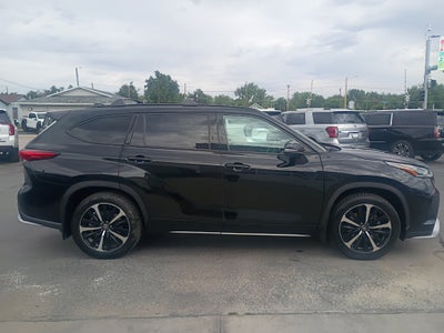 2022 Toyota Highlander XSE