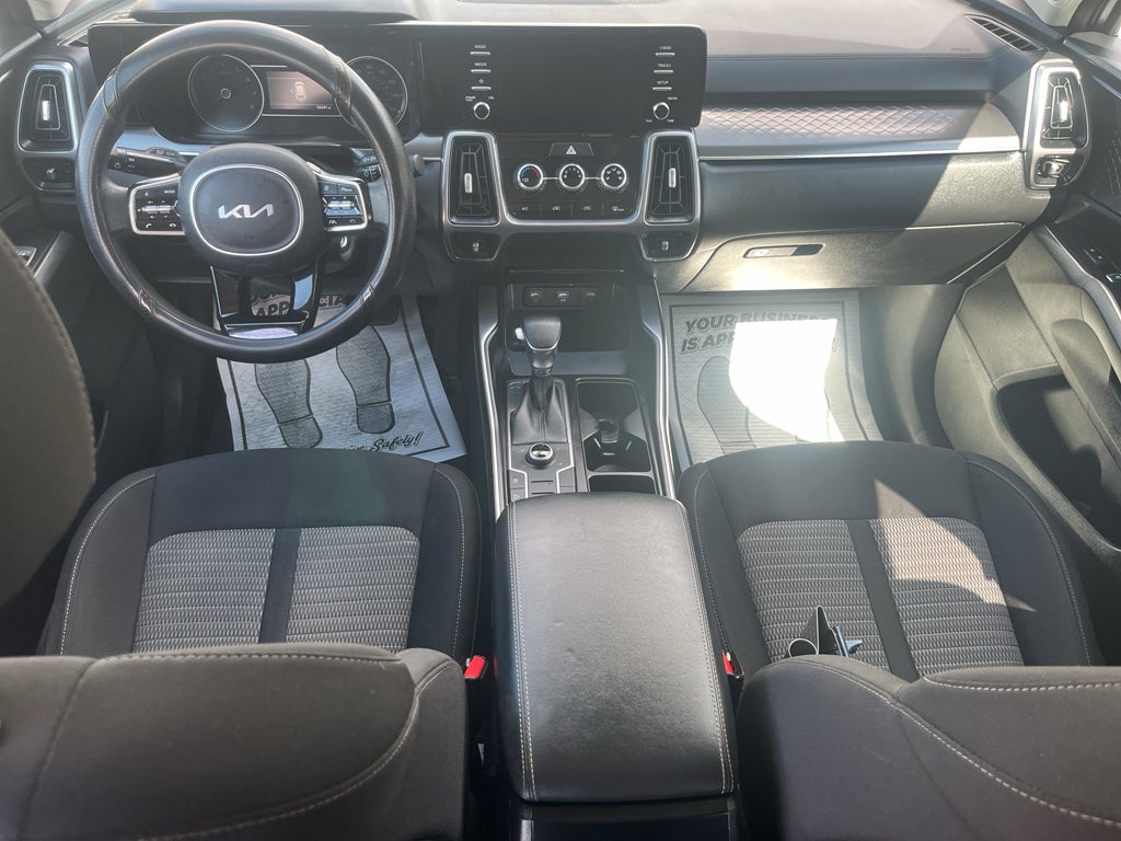 2023 Kia Sorento LX