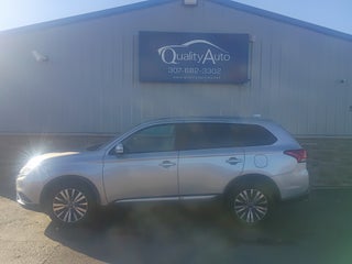 2020 Mitsubishi Outlander SE
