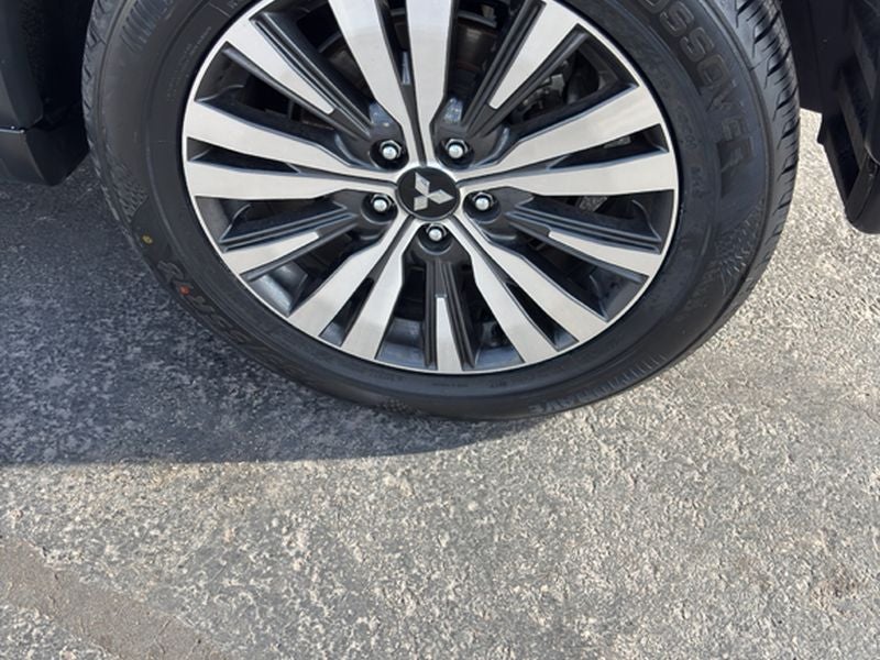 2019 Mitsubishi Outlander SE