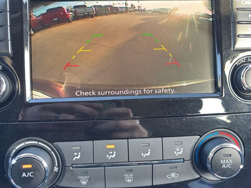 2022 Nissan Rogue Sport SV