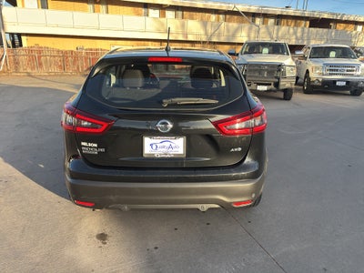 2022 Nissan Rogue Sport SV